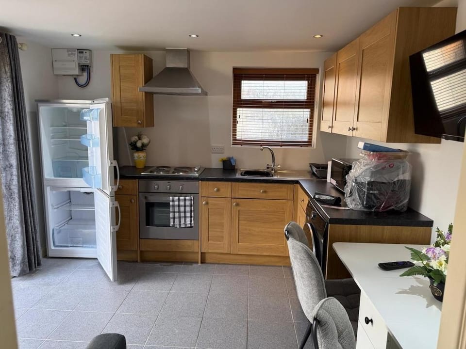 Self contained Coventry Apartment in Coventry