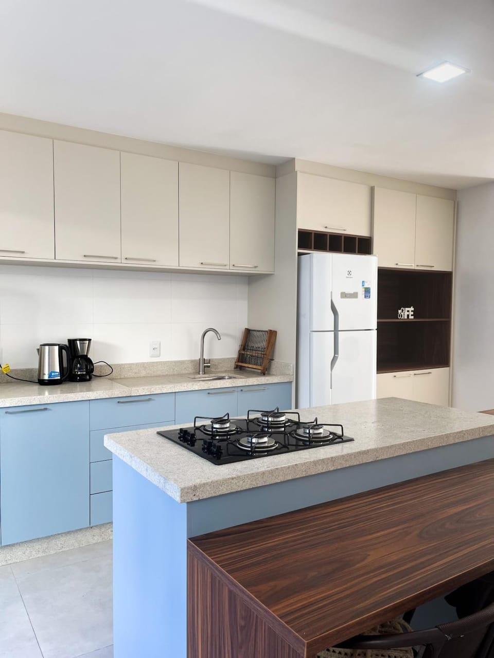 Coffee/tea facilities, Kitchen or kitchenette, pet friendly, stove