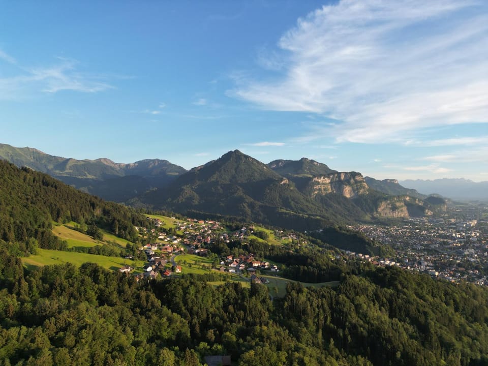 Staff, Restaurant/places to eat, Bird's eye view, Balcony/Terrace, City view, City view, Mountain view, Mountain view