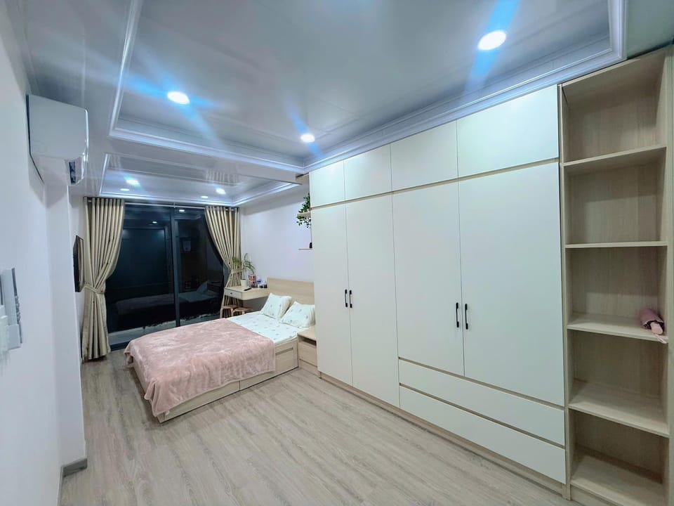 Kelly Cozy Studio Balcony And Rooftop Apartment in Ho Chi Minh City
