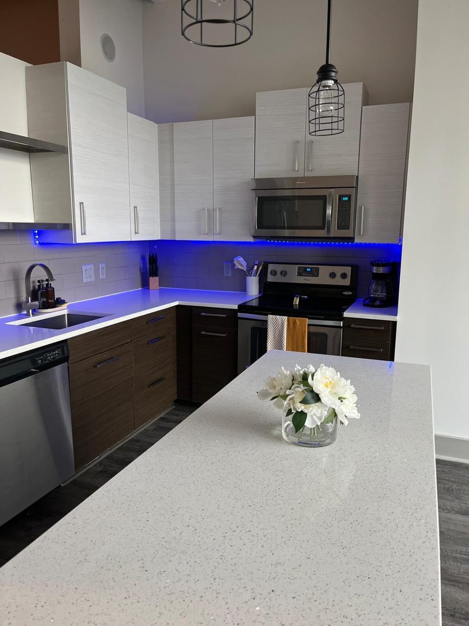 Toast to the City ATL High-Rise with Bar Apartment in Atlanta