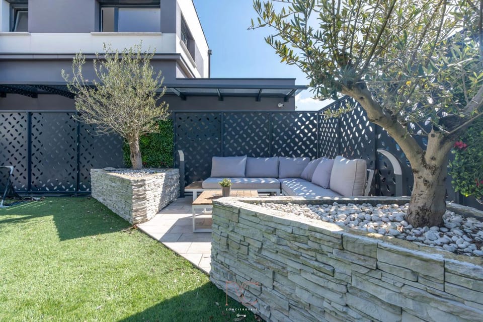 Garden, Garden