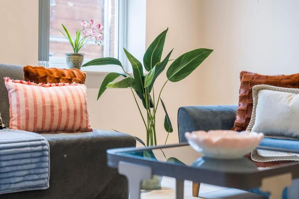 Modern 2BR Apt in Leeds Arena Uni City Hub Stay Apartment in Leeds
