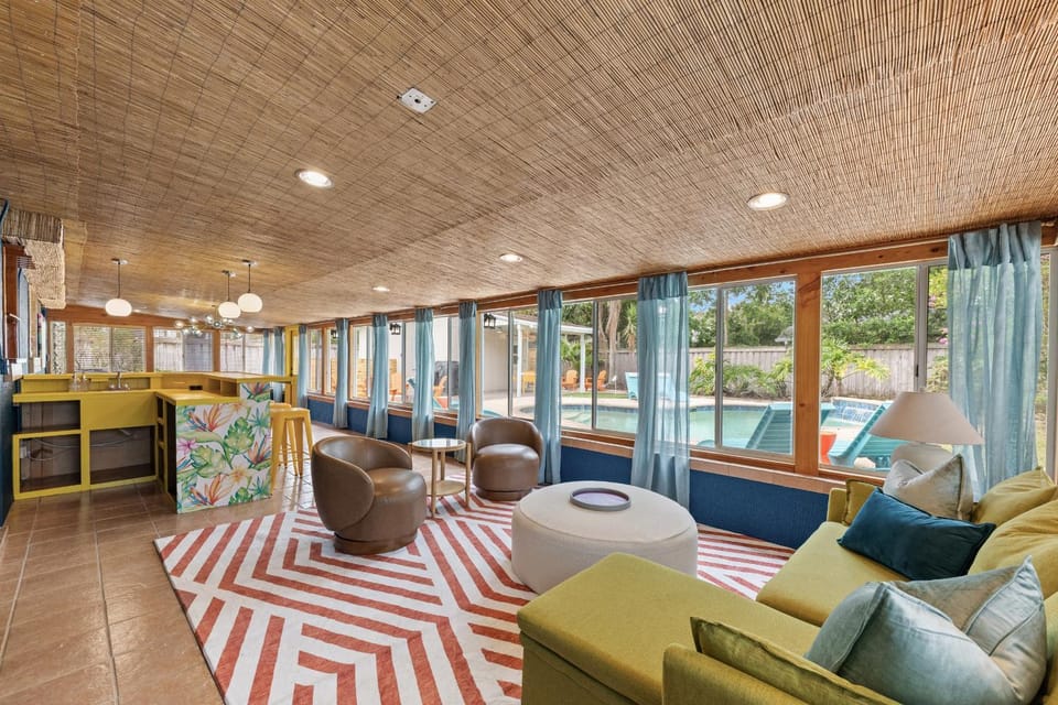 Be A Nomad - The Seabreeze 5BR Pool House House in Jacksonville Beach