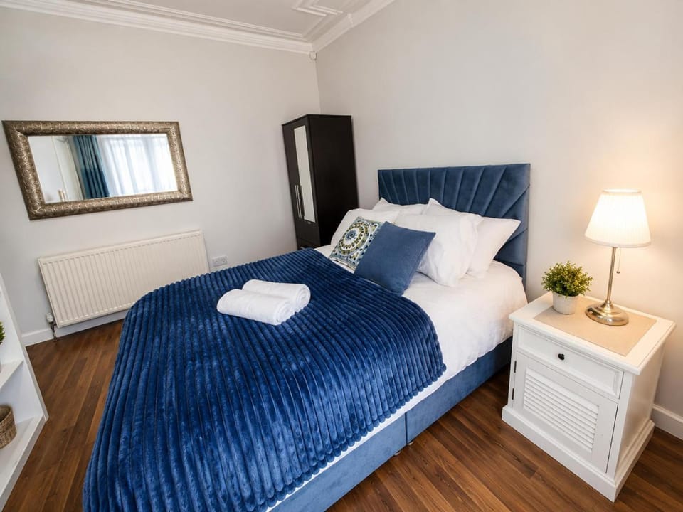 Bed, Photo of the whole room, Bedroom, towels, wardrobe
