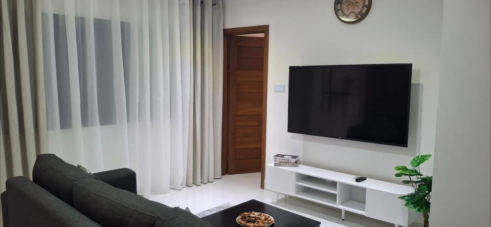 Niche 2 Ninish- Vue Monument Renaissance - F2 cosy Apartment in Dakar
