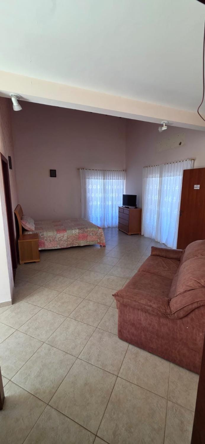 TV and multimedia, Photo of the whole room, Bedroom