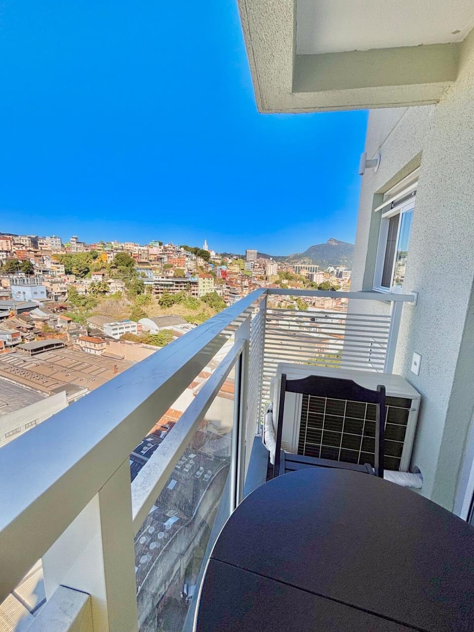 Conforto, lazer completo e vista panorâmica no Rio Apartment in Rio de Janeiro