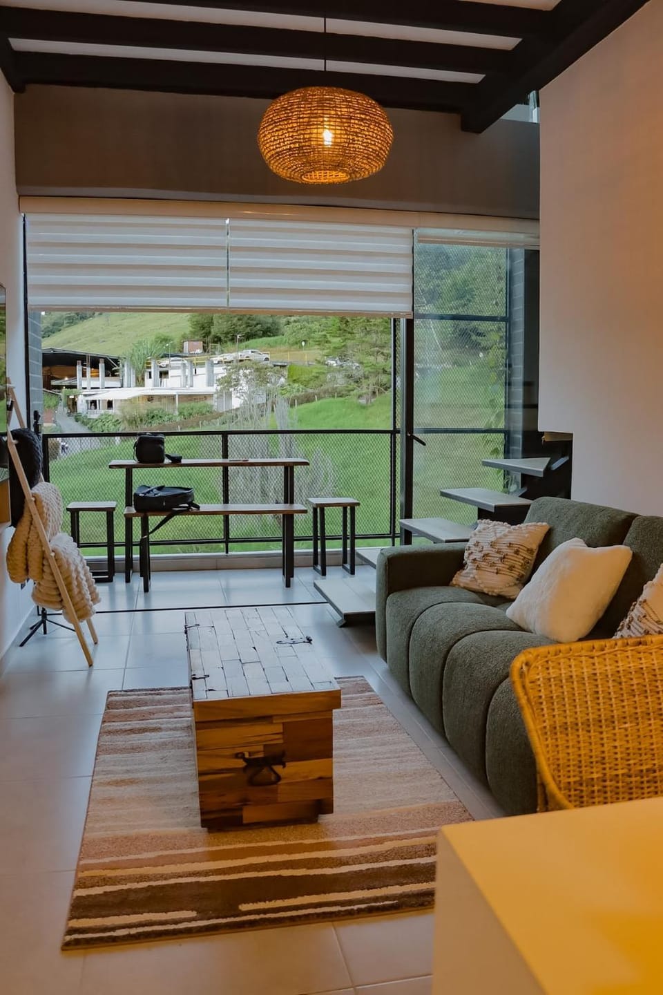 Natural landscape, View (from property/room), Balcony/Terrace, Living room, Seating area, Dining area