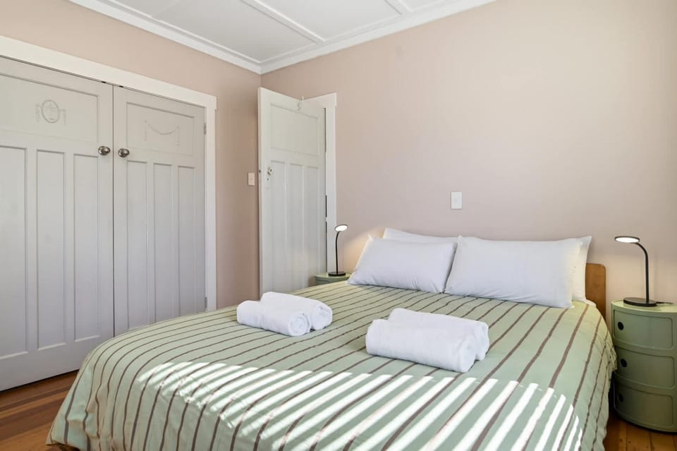 Maison Millie - Central Pet-Friendly Sleeps 4 House in Rotorua