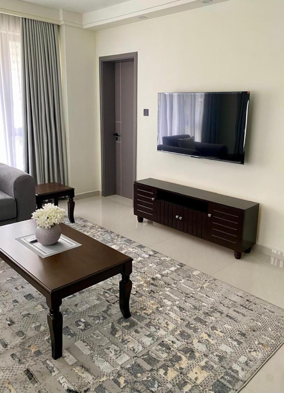 Misty Springs GTC Luxury 2BR, Rooftop Pool & Gym Apartment in Nairobi County