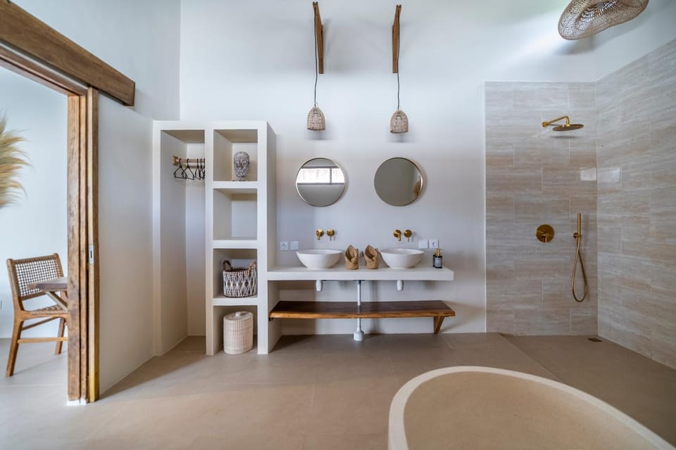 Shower, Toilet, Bathroom, Bath, towels