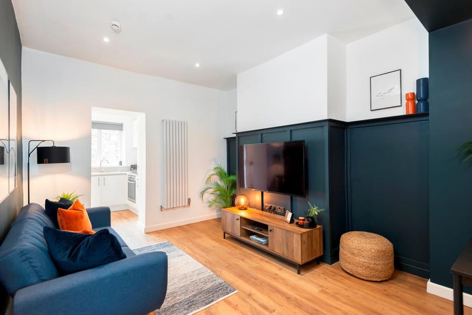 City Centre Living One-Bedroom Oasis at Crescent Apartments Apartment in Newport
