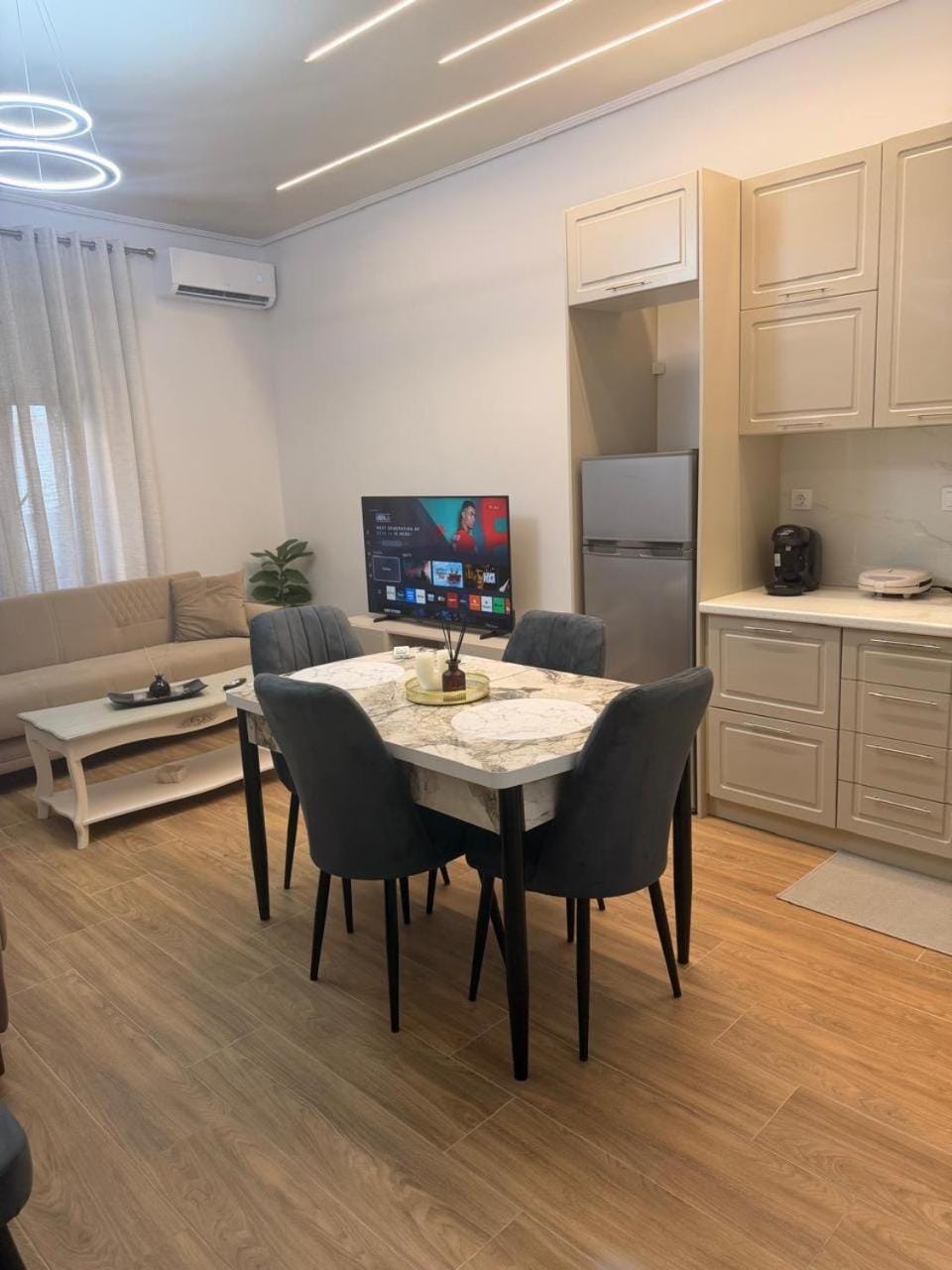 Aggelos Room 6 Apartment in Volos
