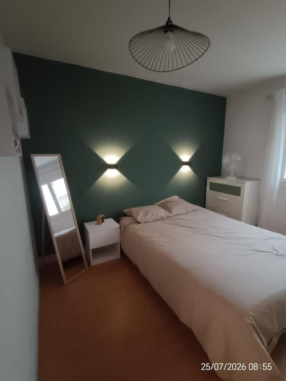 Bed, Photo of the whole room, Bedroom