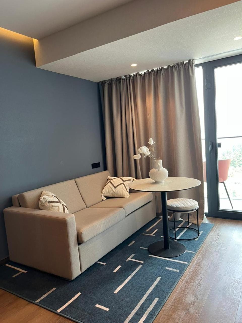 Designer Suite 1 Bedroom Apartment in New Alliance Privilege Apartment in Batumi