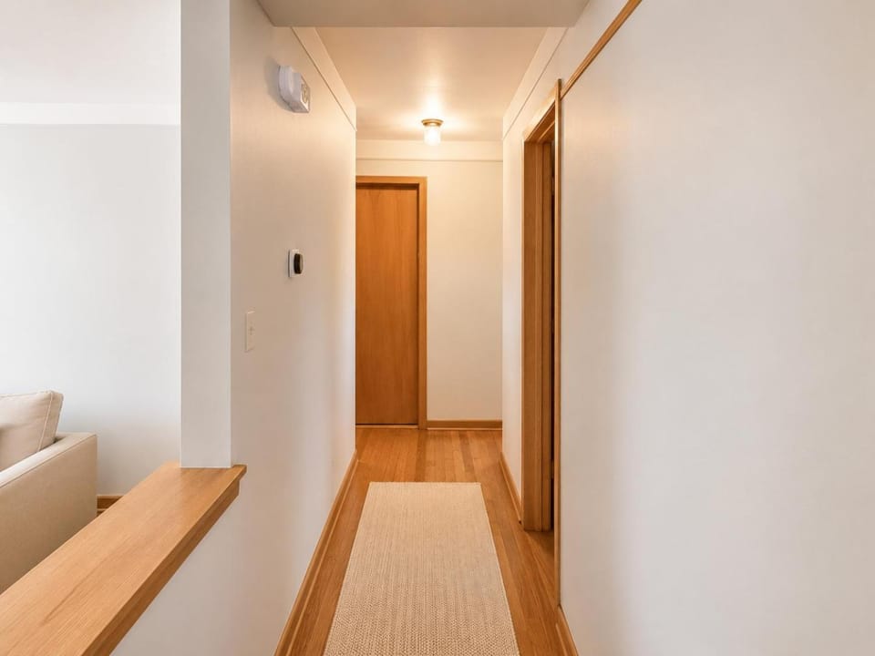 Cozy Queen Bedroom Quiet Home Self Check in Vacation rental in Warren