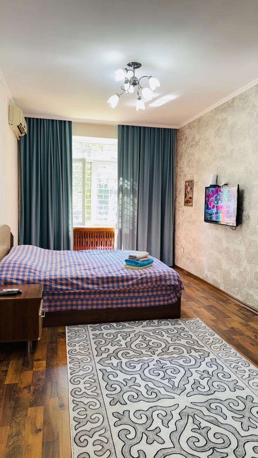 Золотой квадрат рядом с ЦУМом и ГУМом Apartment in Almaty Region, Kazakhstan