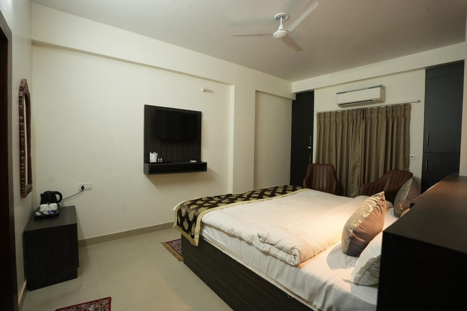 Shivaay Stays by Anand kanan Apartment in Varanasi