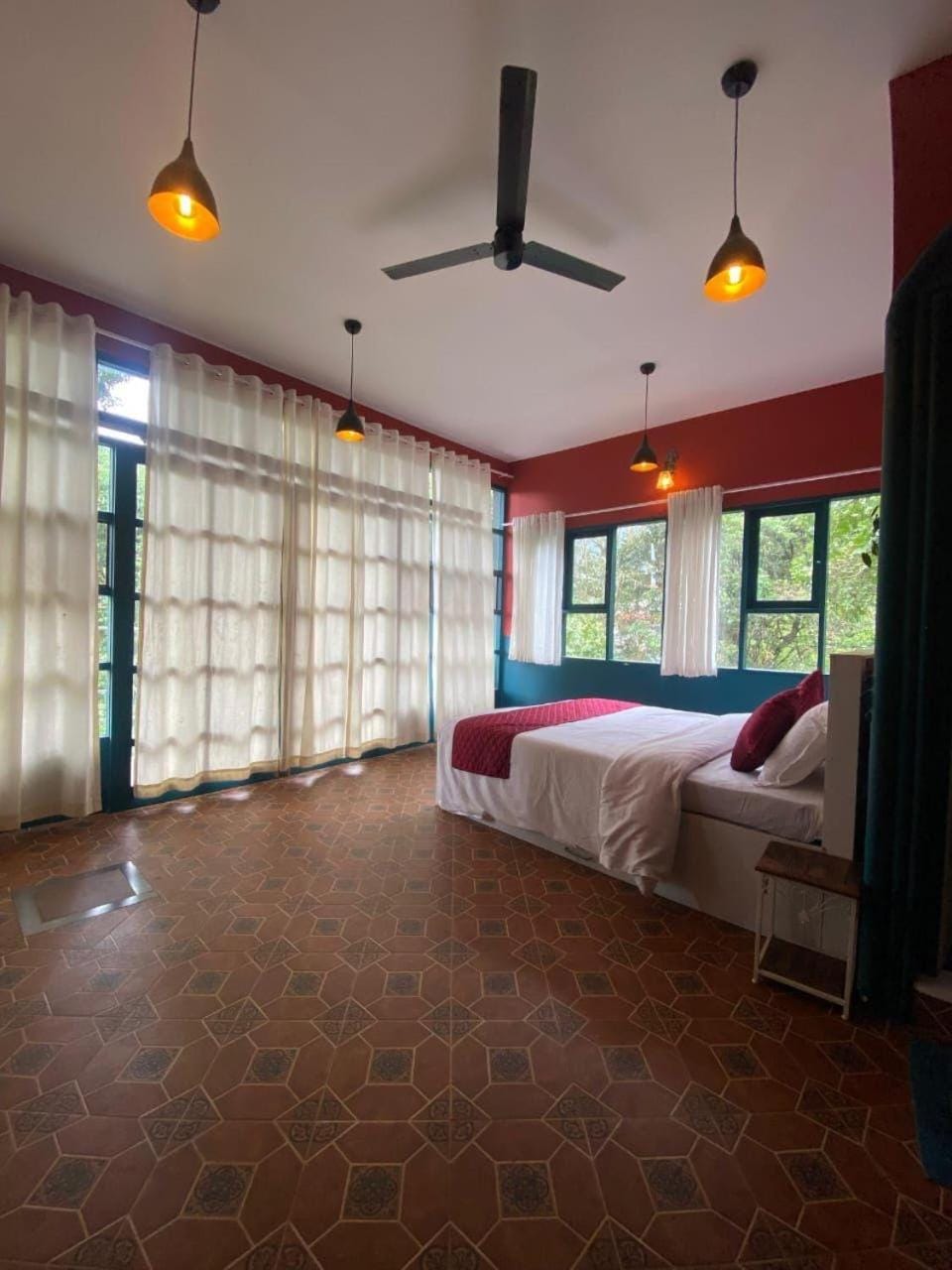 Karis Greenbay Villa in Kerala