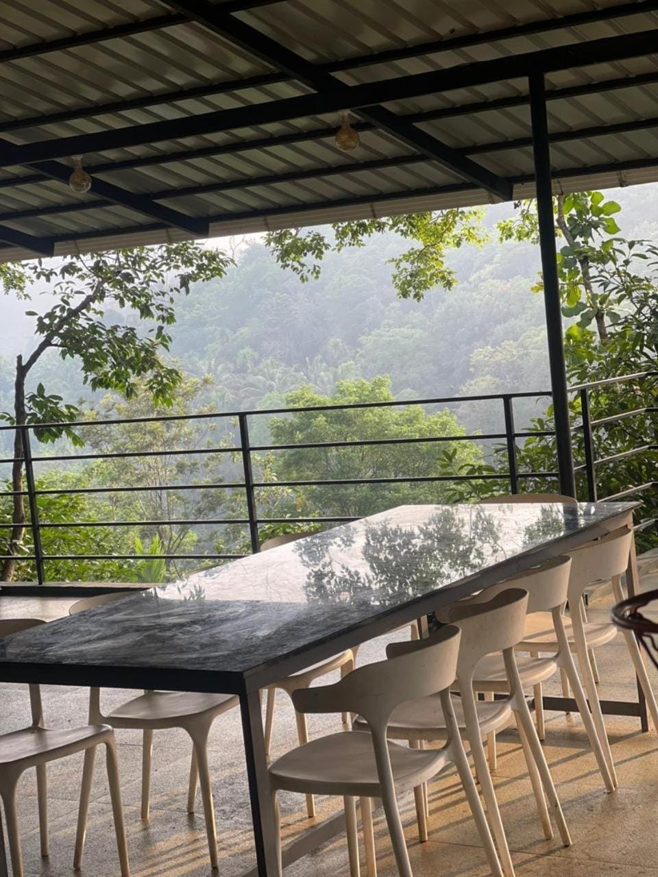 Karis Greenbay Villa in Kerala
