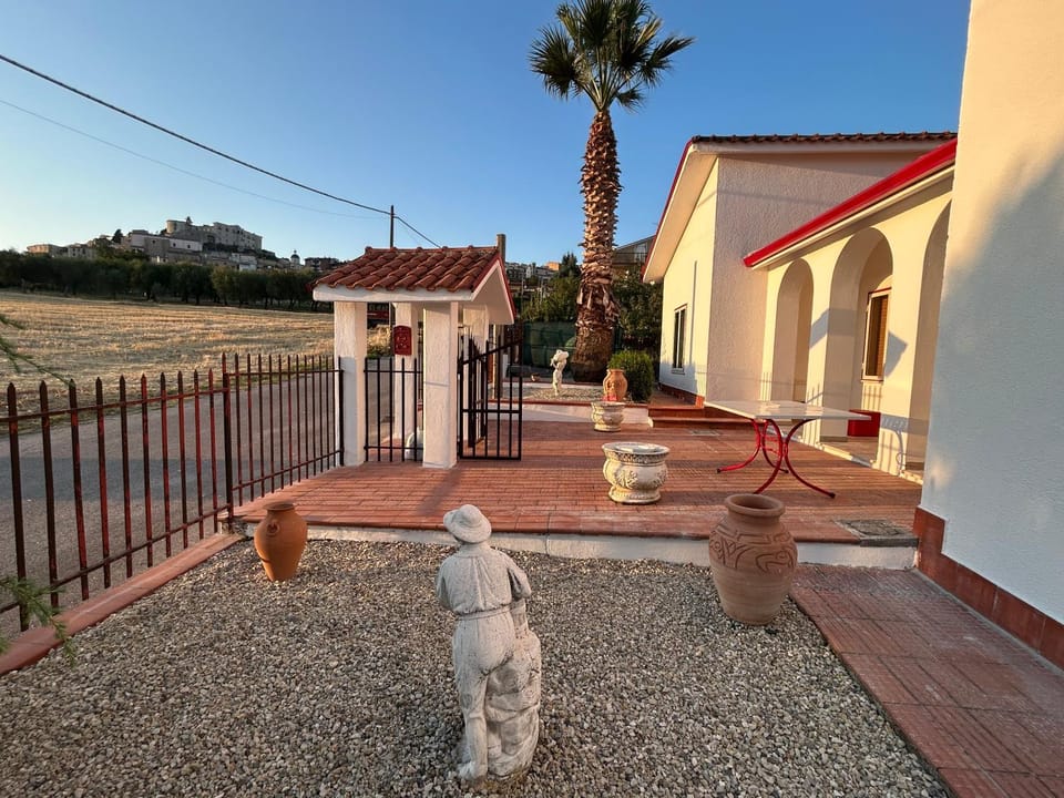 Property building, Patio, Day, Pets