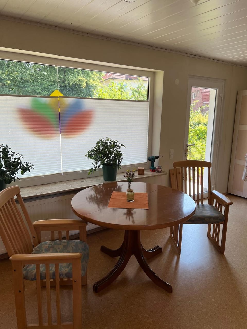 Seating area, Dining area