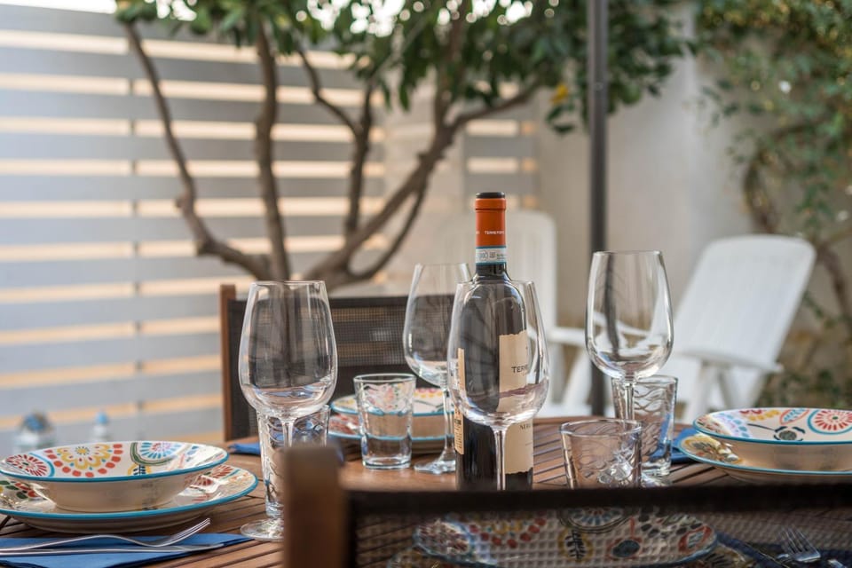 Day, Decorative detail, Decorative detail, Dining area