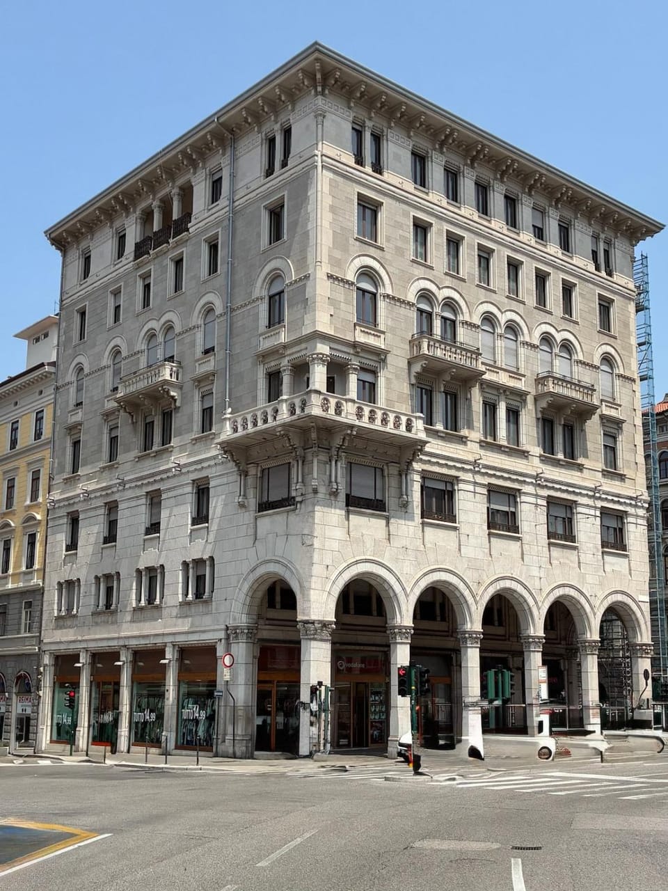 Carducci Central Apartment in Trieste