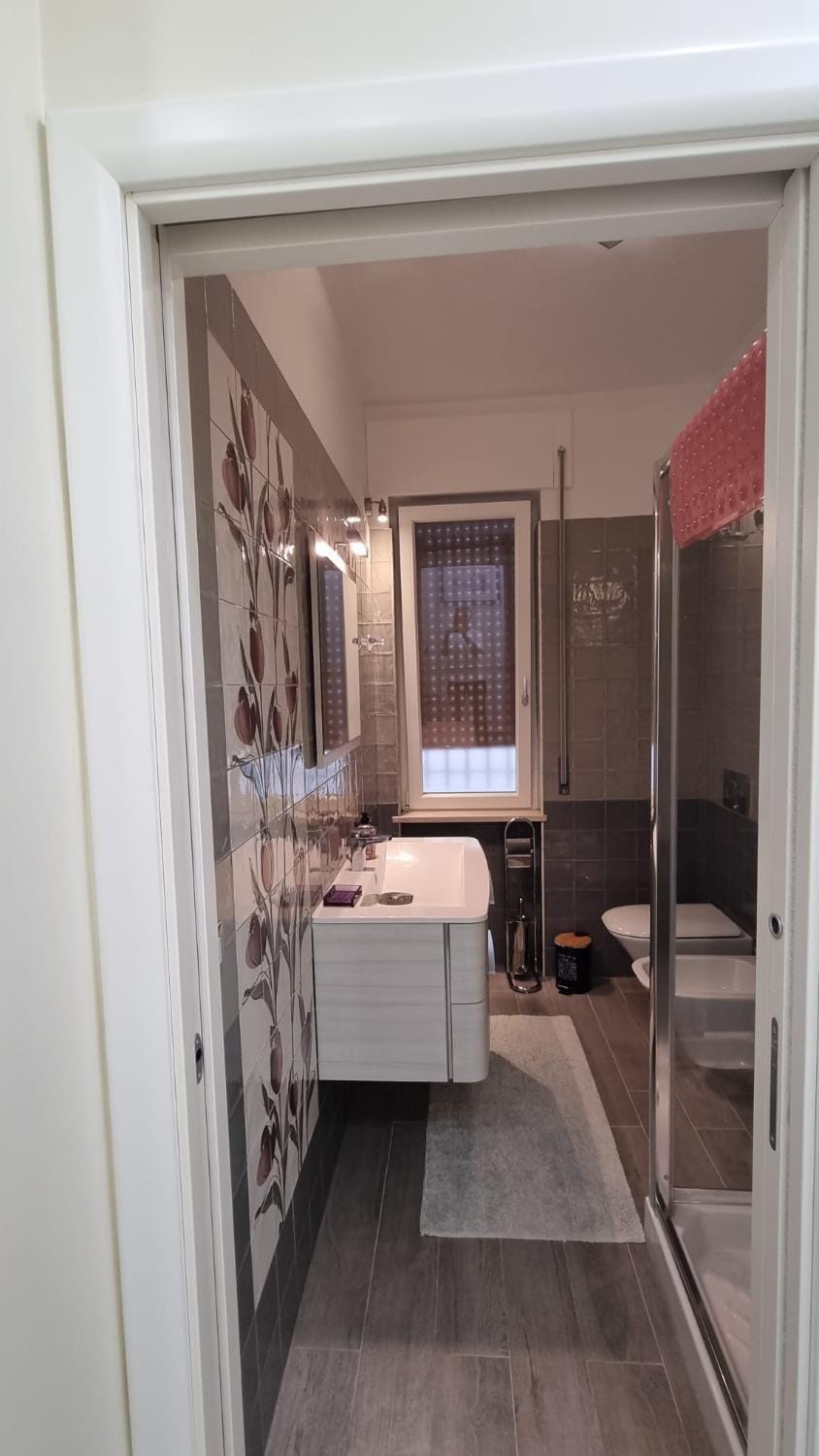 Shower, Bathroom