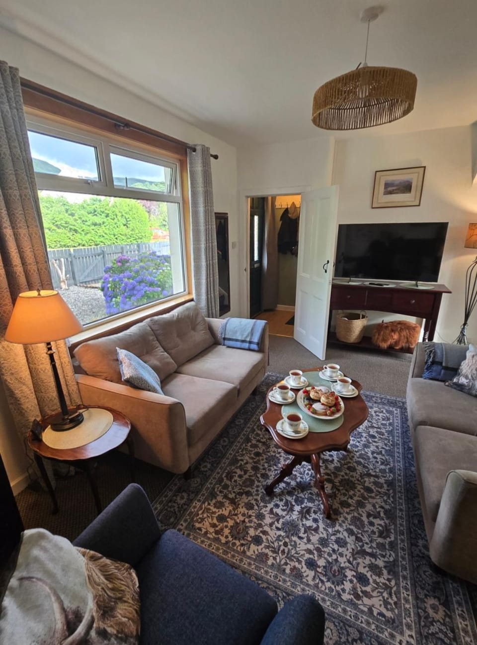 Communal lounge/ TV room, Living room