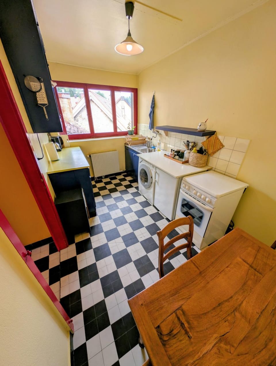Kitchen or kitchenette, oven, stove