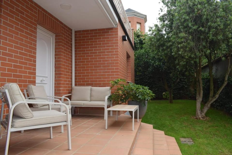 Villa Campo Del Norte House in Cantabria