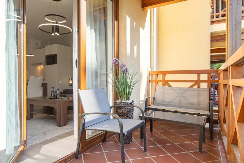 Day, View (from property/room), Balcony/Terrace, Seating area