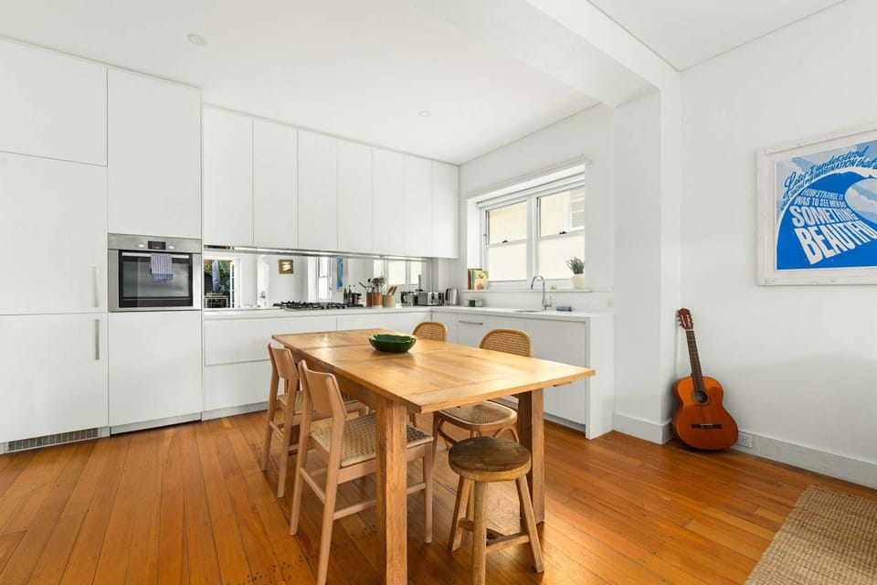 Large Two-Bedroom Garden Apartment Apartment in Sydney