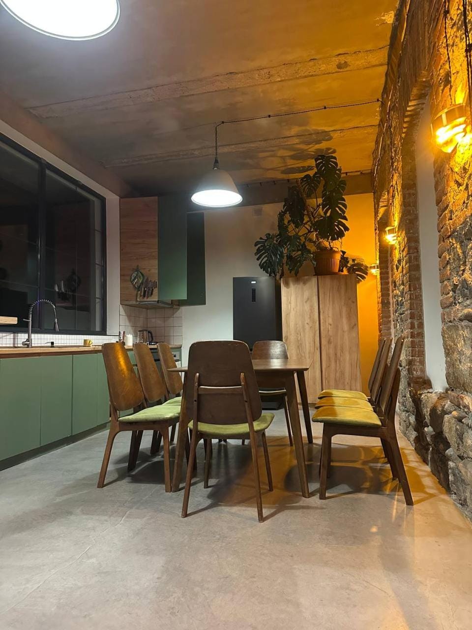 Seating area, Dining area