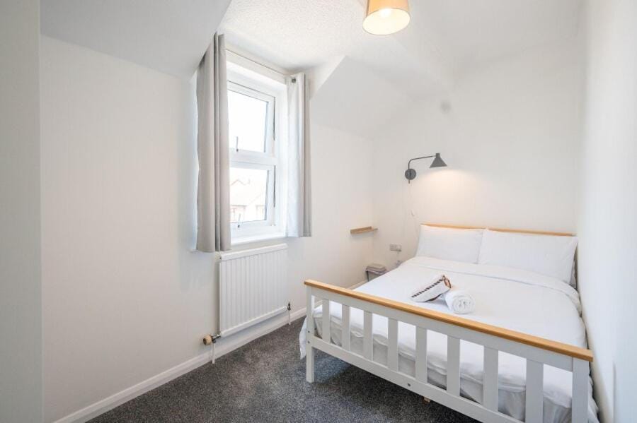 Contractor Stay - 3BR Home with Parking in Leiston Apartment in Leiston
