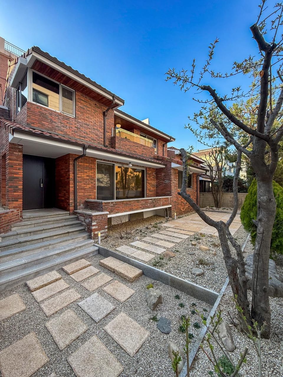 Property building, Garden