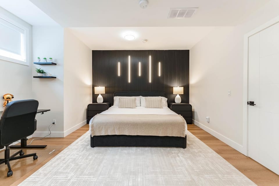 Bed, Bedroom