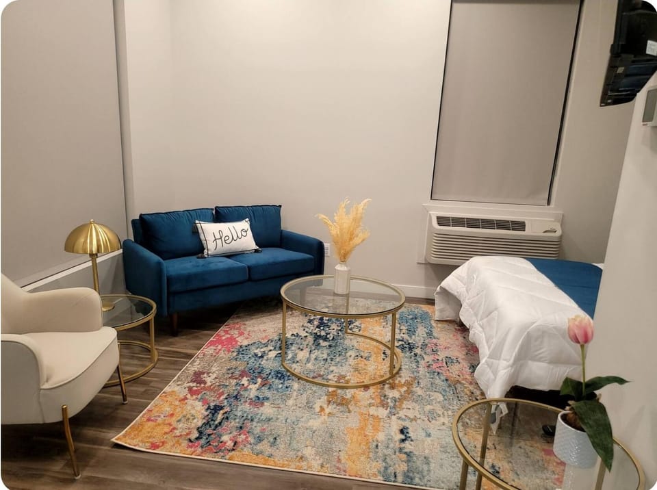 Detroit Furnished Apartment Monthly Rental Extended Stay Apartment in Windsor