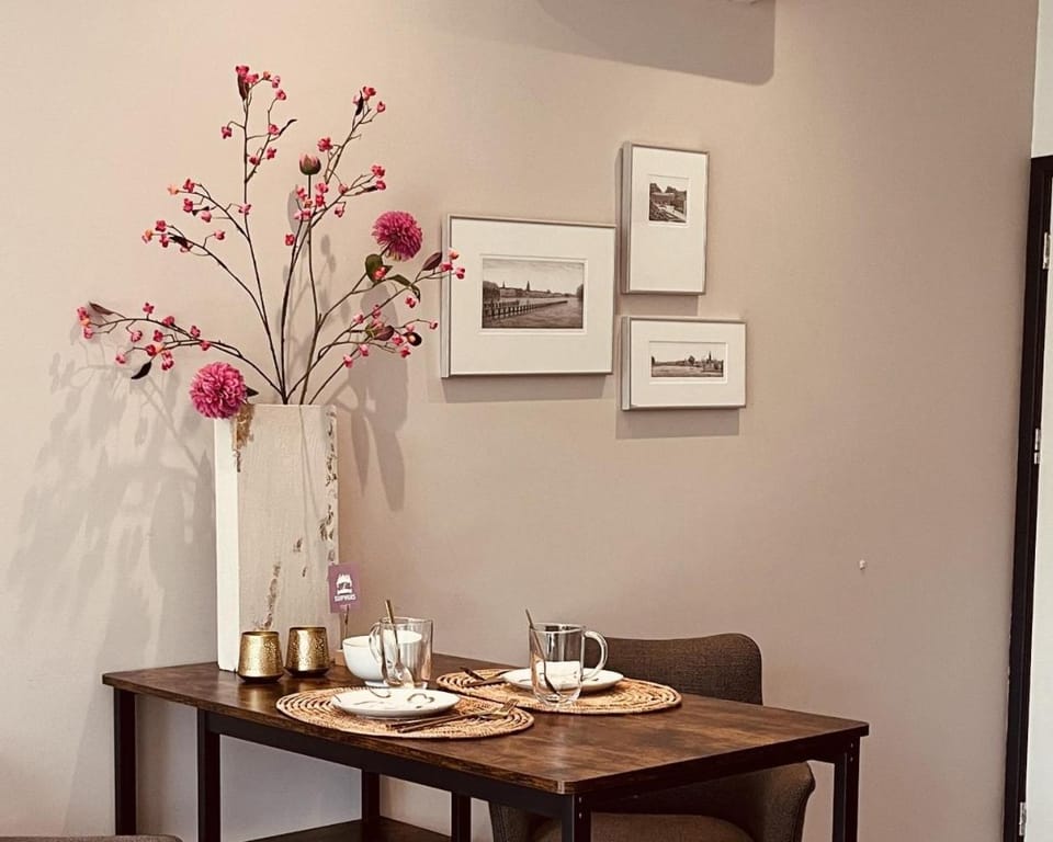 Decorative detail, Dining area