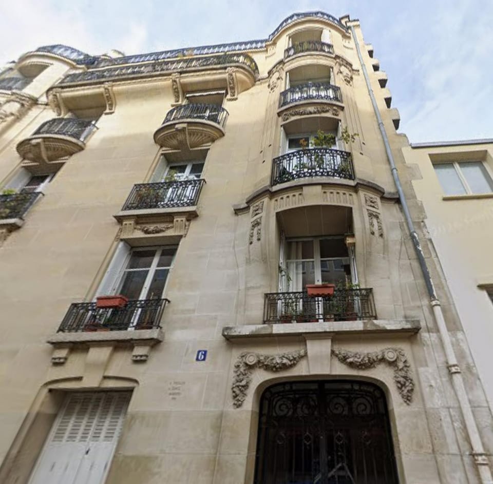 Chambre à Paris Apartment in Paris