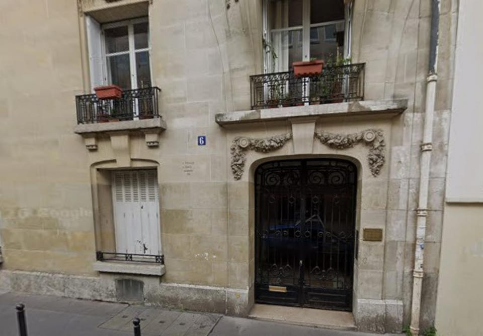 Chambre à Paris Apartment in Paris