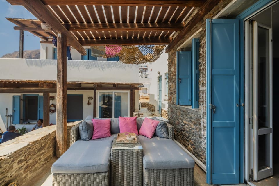 View (from property/room), Balcony/Terrace, Seating area