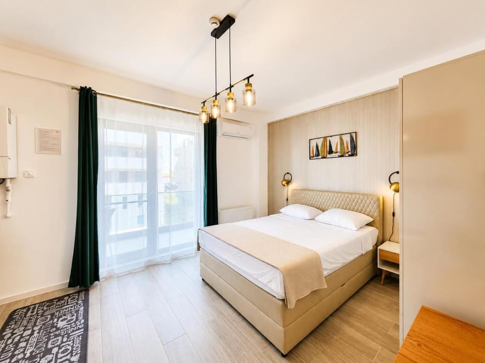 Bed, Photo of the whole room, Bedroom, Sea view, towels