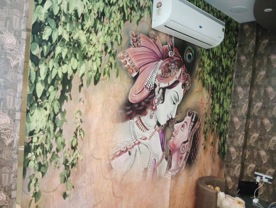 Vishal home Apartment in Lucknow
