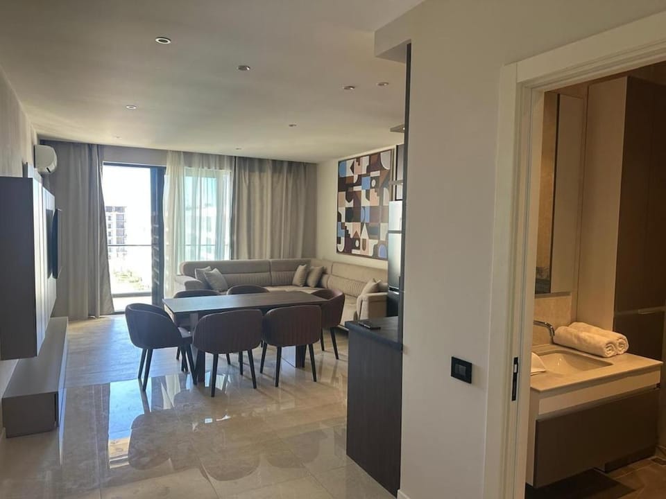 Sea Breeze Park Residence 2 with pool view Apartment in Baku, Azerbaijan