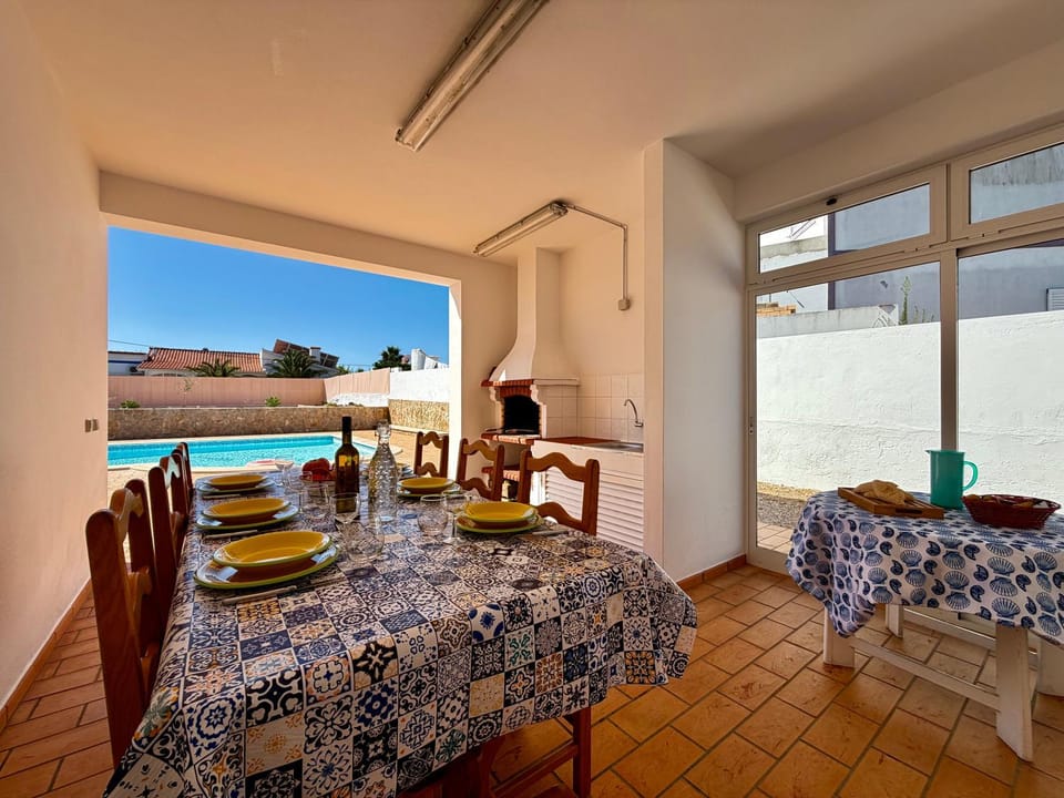 Patio, BBQ facilities, Dining area