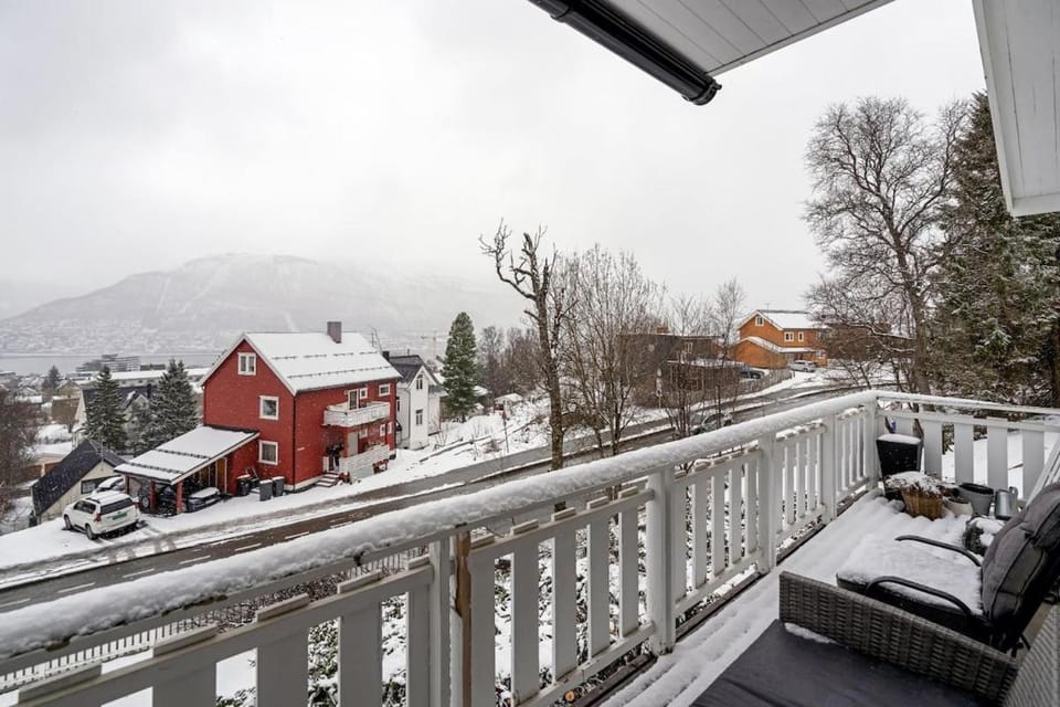 Large central unit in Tromsø with great views! Apartment in Tromso