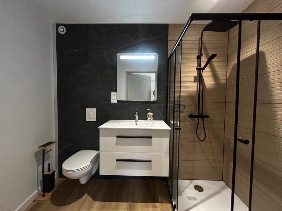 2-Bedroom House in City Center House in Nouvelle-Aquitaine